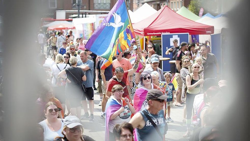 CSD in Emden: In der Innenstadt wird an diesem Sonnabend wieder für Gleichberechtigung und Menschenrechte demonstriert. Foto: Jens Doden/Archiv