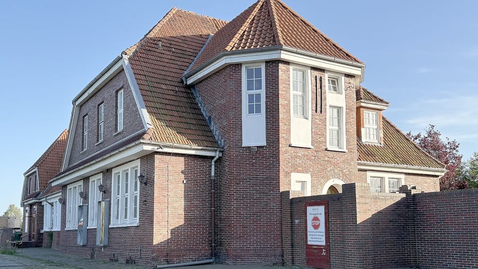 Das denkmalgeschützte Gebäude hat eine bewegte Geschichte: einst Bahnhof, später Hotel und Diskothek. Seit rund 20 Jahren befindet sich hier das Mitmachmuseum „Phänomania“. Foto: Susanne Ullrich
