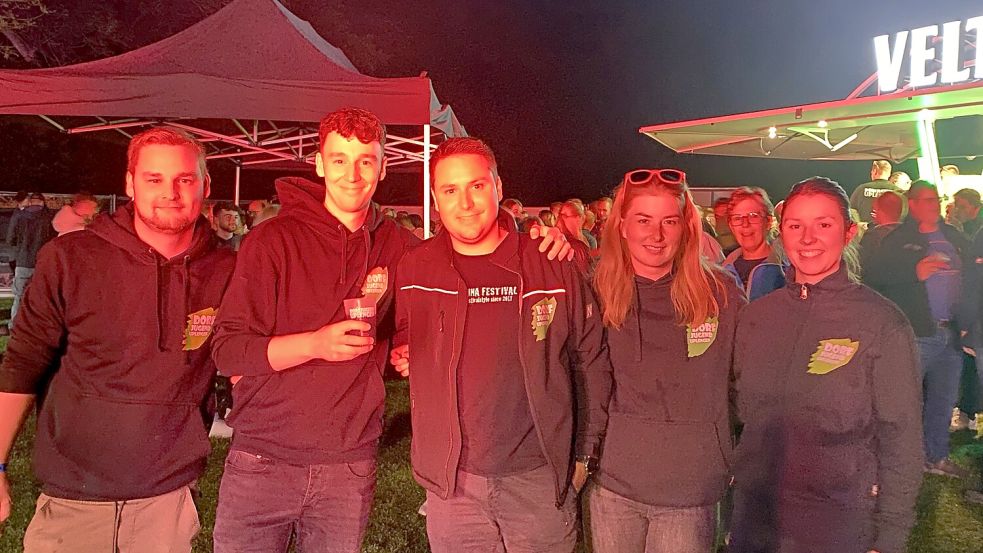 Die Dorfjugend Uplengen hatte wieder zu einer Open-Air-Party eingeladen. Das kam gut an. Foto: Sarah Mimkes