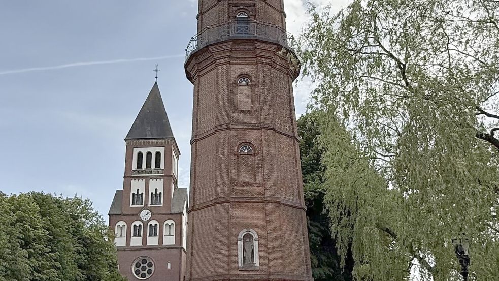 Organisatoren und Sponsoren freuen sich auf die Braderie am Papenburger Obenende. Foto: Papenburg Marketing GmbH