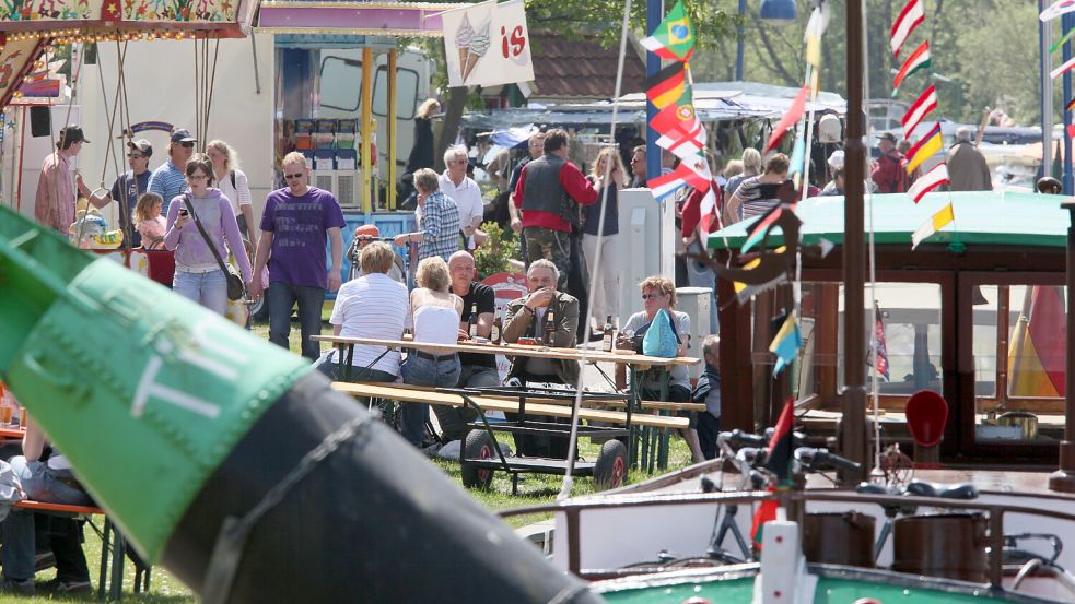 In Timmel wird am Wochenende Hafenfest gefeiert. Foto: Klaus Ortgies/Archiv