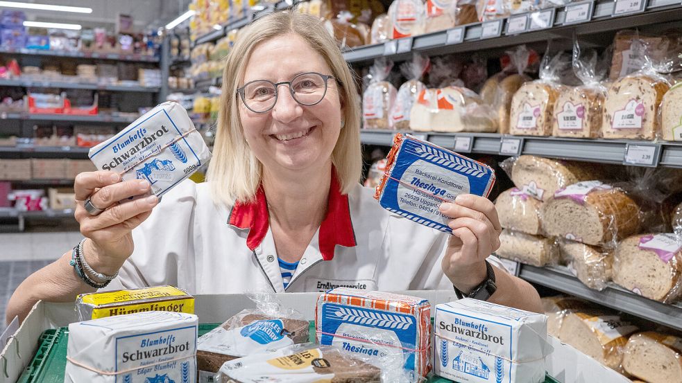 Birte Haupt ist Ernährungsberaterin bei den Multi SB Warenhäusern in Ostfriesland. Über Schwarzbrot hat sie viel Gutes zu sagen. Foto: Klaus Ortgies