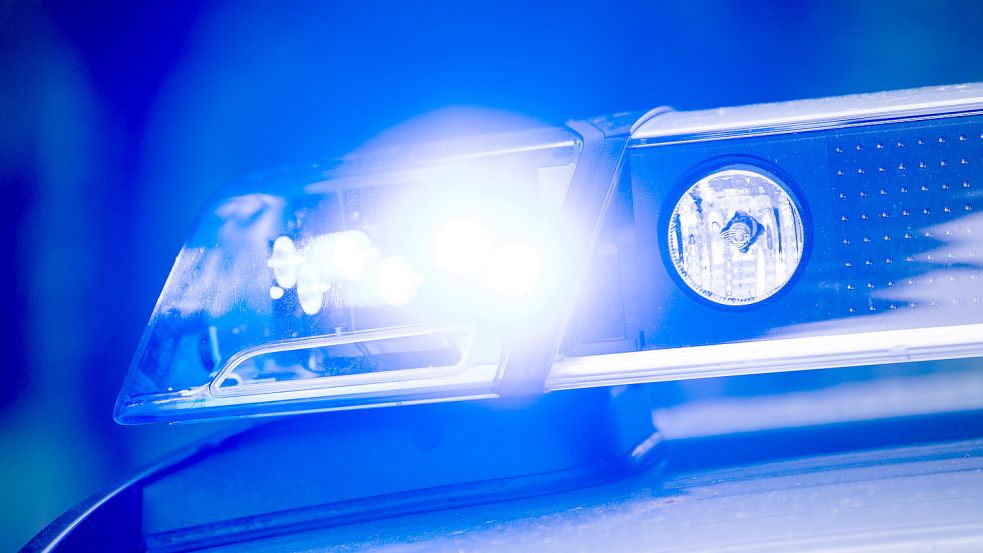 Die Autobahnpolizei hat in Moormerland eine 28 Jahre alte Frau angehalten. Sie war betrunken auf dem Fahrrad unterwegs. Symbolfoto: Lino Mirgeler/dpa
