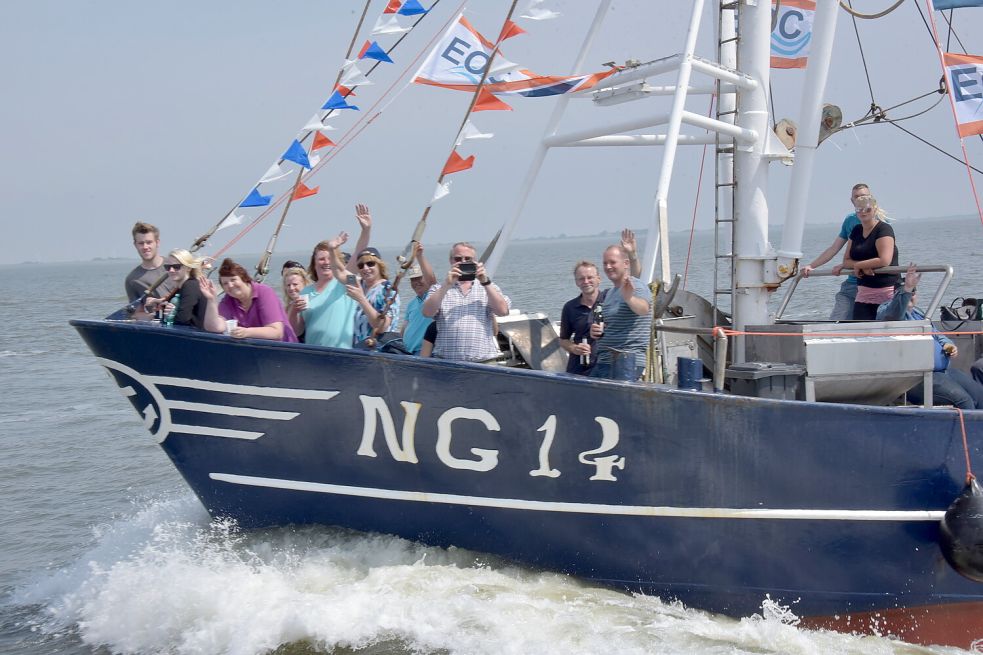 Der Kutterkorso in Greetsiel dürfte am Wochenende wieder zu den Besuchermagneten in Ostfriesland zählen. Foto: Heinz Wagenaar/Archiv