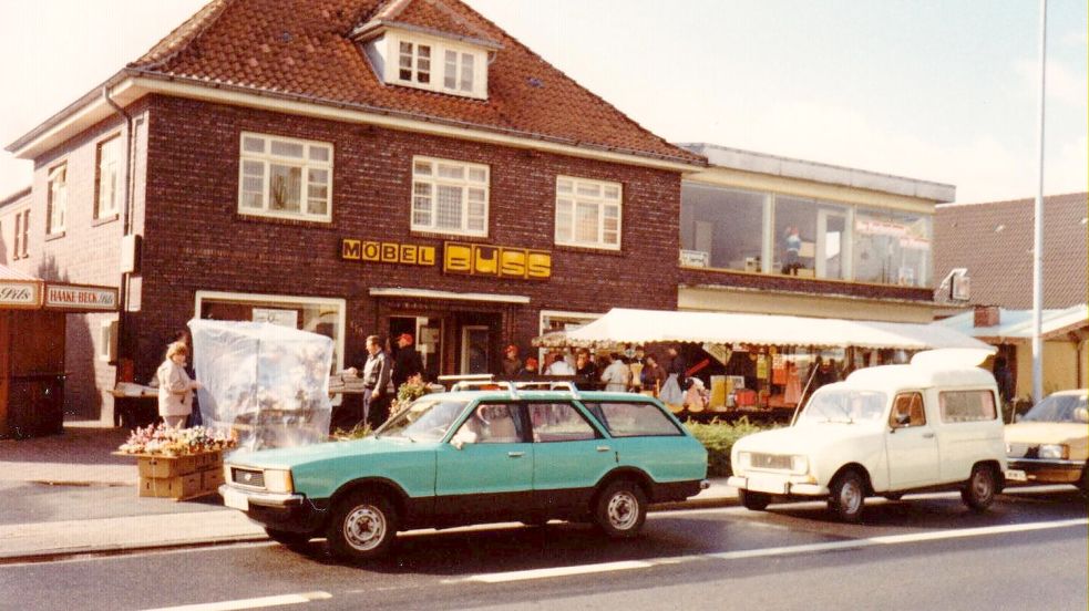 Das Stammhaus in Wiesmoor an der Hauptstraße im Jahr 1978. Foto: privat