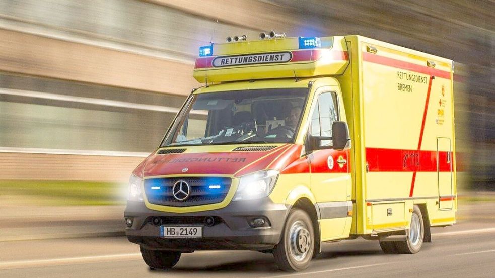 Am Bahnhofsplatz in Bremen ist eine Frau am Donnerstag von einem Linienbus überrollt worden. Foto: Feuerwehr Bremen