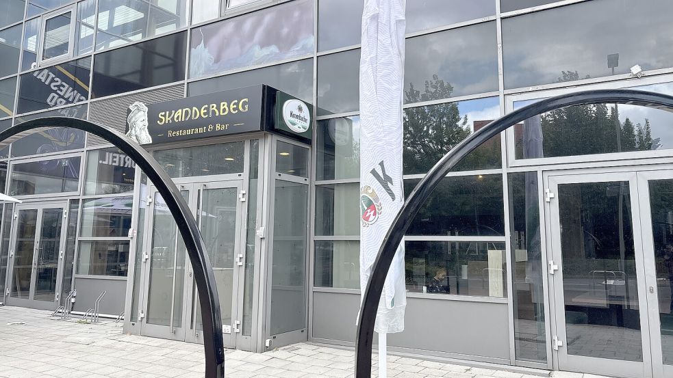 Noch wird hinter den Kulissen gewerkelt: Demnächst soll hier das Skanderbeg Restaurant & Bar eröffnen. Foto: Donia Rezkalla