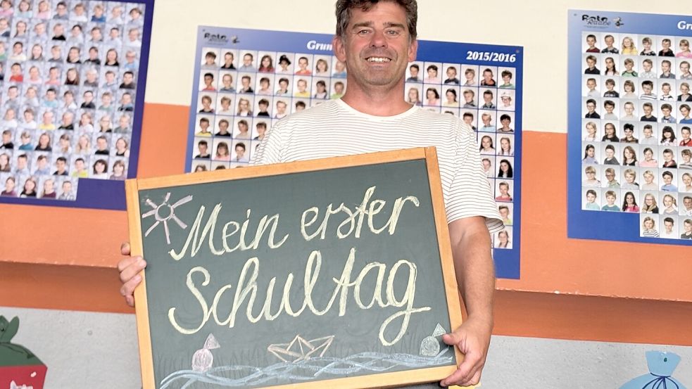 Der erste Schultag von Grundschulleiter Jörg Deisinger liegt schon einige Zeit zurück, für Borkums Erstklässler 2026 war er am 5. August. Foto: Florian Ferber