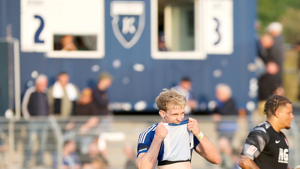 „Turbo-Theo“ Schröder biss am Ende vor Frust in sein Trikot. Fotos: Jens Doden