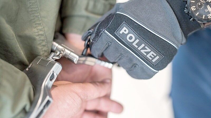 Ein 29-jähriger Mann wurde in Aurich verhaftet. Symbolfoto: Bundespolizei