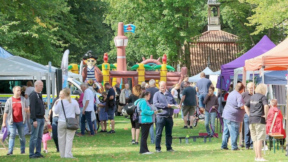 Der Präventionstag des Landkreises Aurich lockt am Sonntag mit einem informativen und unterhaltsamen Programm nach Großefehn. Foto: Helmut Vortanz/Archiv
