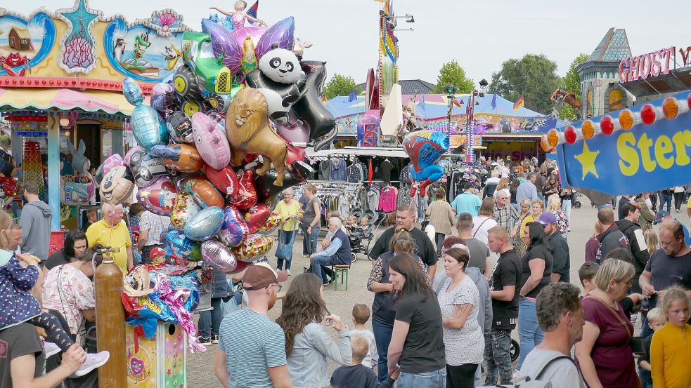 In Rhauderfehn wird Fehntjer Markt gefeiert – und am Sonntag ist verkaufsoffen. Foto: Günter Radtke/Archiv