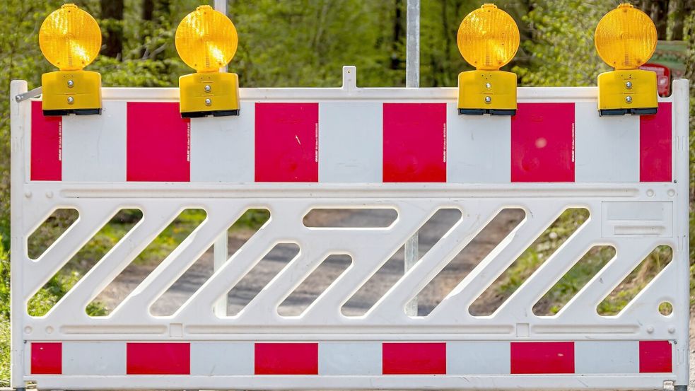 Auf einigen Straßen in Ostfriesland wird im August gebaut. Symbolfoto: Pixabay