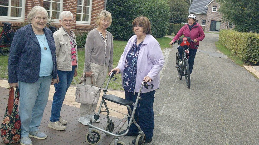 Auf dem Schulweg in Stapelmoor fühlen sich viele ältere Dorfbewohner nicht mehr sicher. Vor allem Radfahrer mit E-Bikes sollen dort zeitweise mit hoher Geschwindigkeit unterwegs sein. Foto: Privat