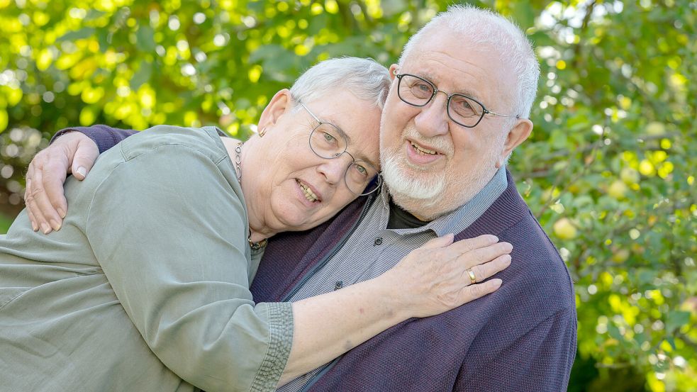 Der Anfang, so romantisch er heute klingen mag, war keineswegs frei von Reibung. Doch heute feiern Marianne und Günter Ammermann Diamantene Hochzeit. Foto: Klaus Ortgies