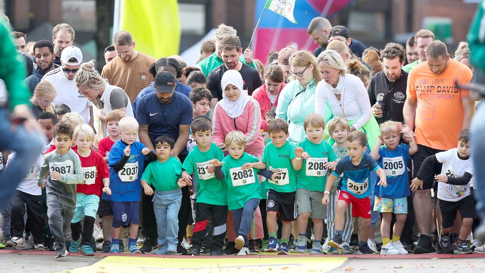 Einige der Kinder gingen dieses Jahr bei Citylauf ohne Medaillen nach Hause. Foto: Jens Doden/Emden
