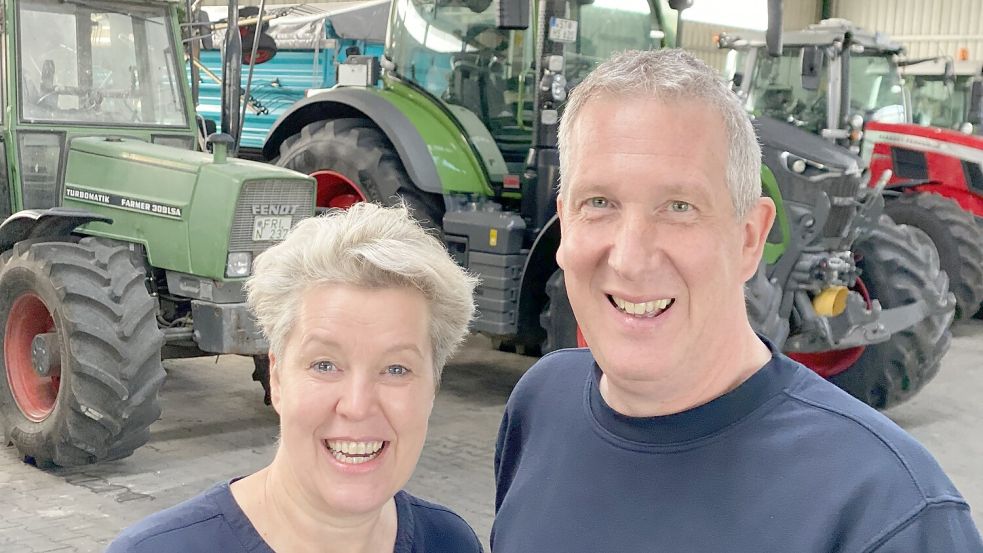 Heike und Jan-Ulfert Claassen führen Landtechnik Claassen in Funnix, aktuell in der dritten Generation. Foto: Imke Oltmanns