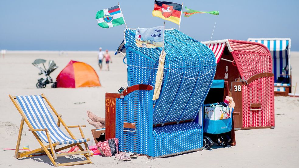 Die Digitalität soll das Urlaubserlebnis auf Borkum erleichtern - etwa bei der Buchung. Symbolfoto: Hauke-Christian Dittrich/dpa/Archiv