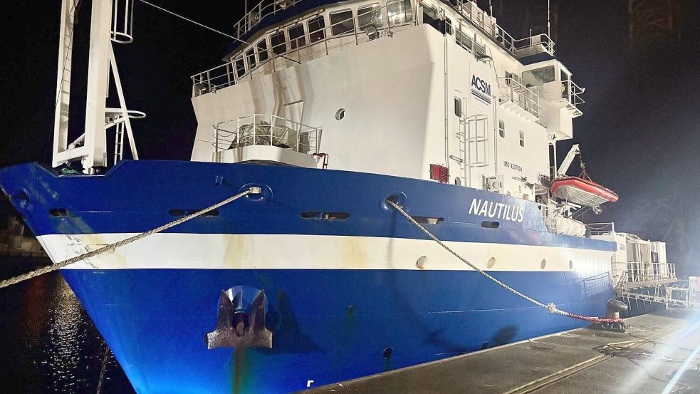 Der Offshore-Versorger „Nautilus“ an seinem Liegeplatz im Julianahaven von Eemshaven. Er drohte wegen eines Lochs im Rumpf zu sinken. Foto: groningen-seaports