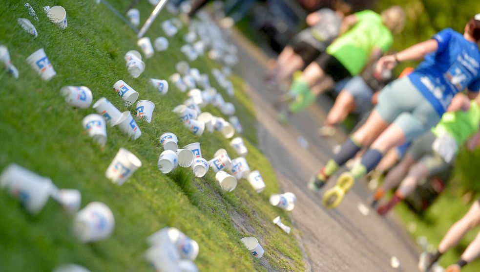 Ostfriesischer Traditionslauf: Die zweite Ossiloop-Etappe in Bildern ...